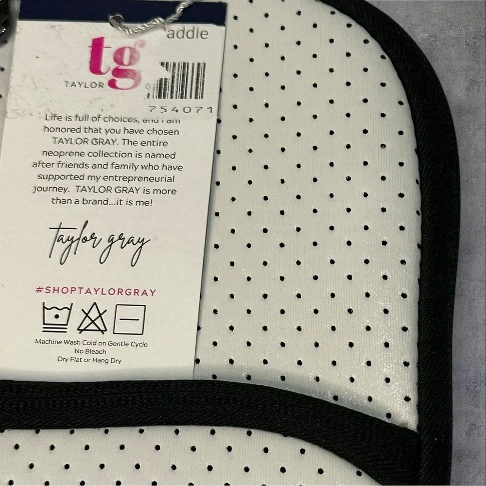 Taylor Gray Erin Pickleball Paddle Cover NWT‎